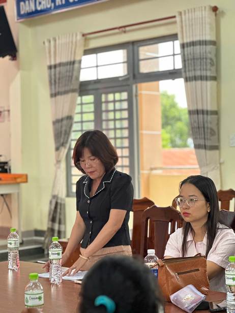 ''''''''A group of people sitting at a table

AI-generated content may be incorrect.''''''''