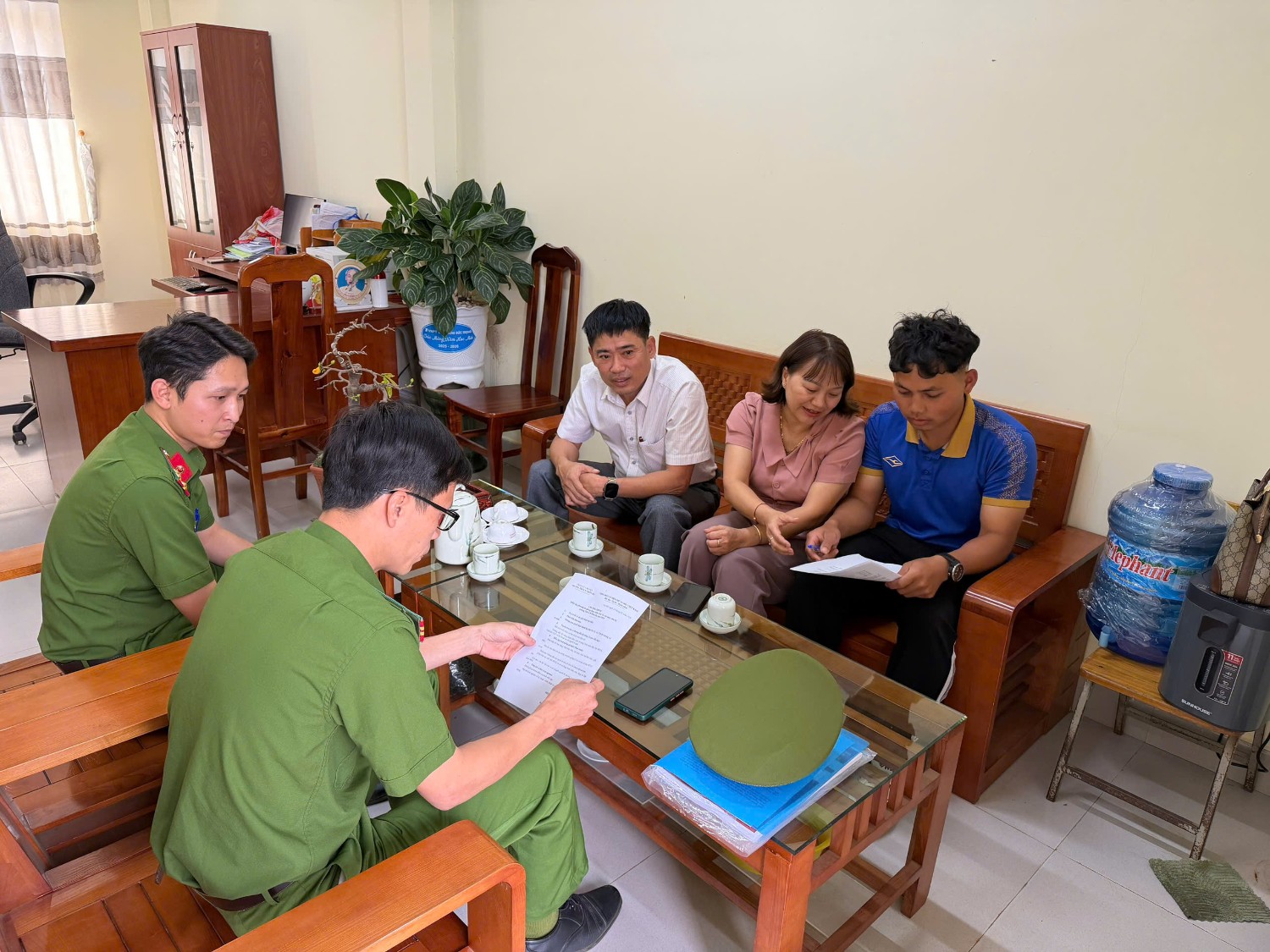 Ld-nha-truong-va-cong-an-thong-nhat-hoi-y-cac-noi-dung-tong-